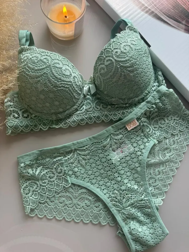 CONJUNTO LINDA ROSA C/BOJO  - Verde claro (rendas variadas)