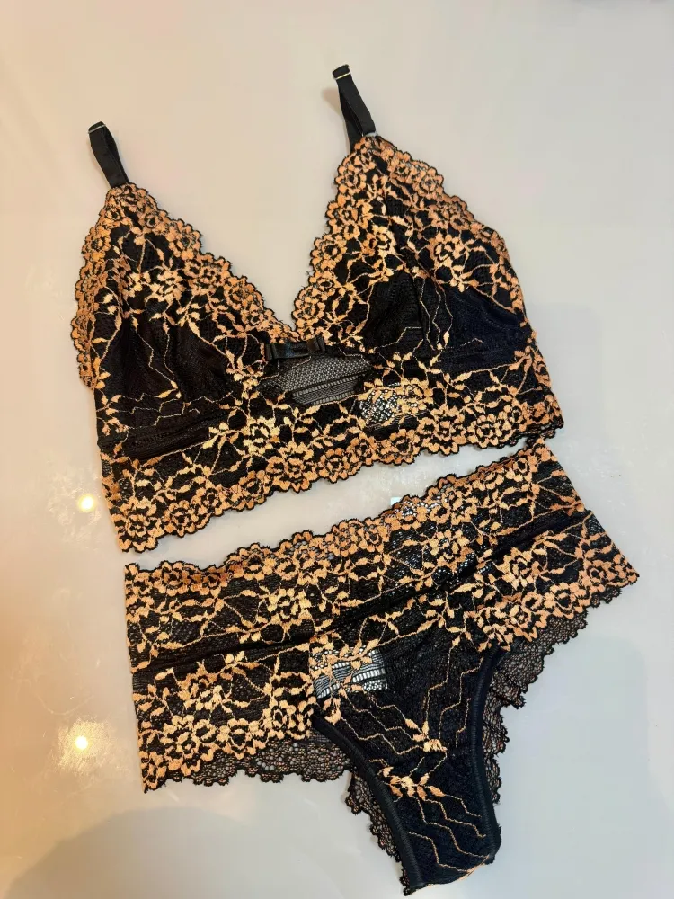 Conjunto s/bojo bicolor Laura - Preto c/dourado 0