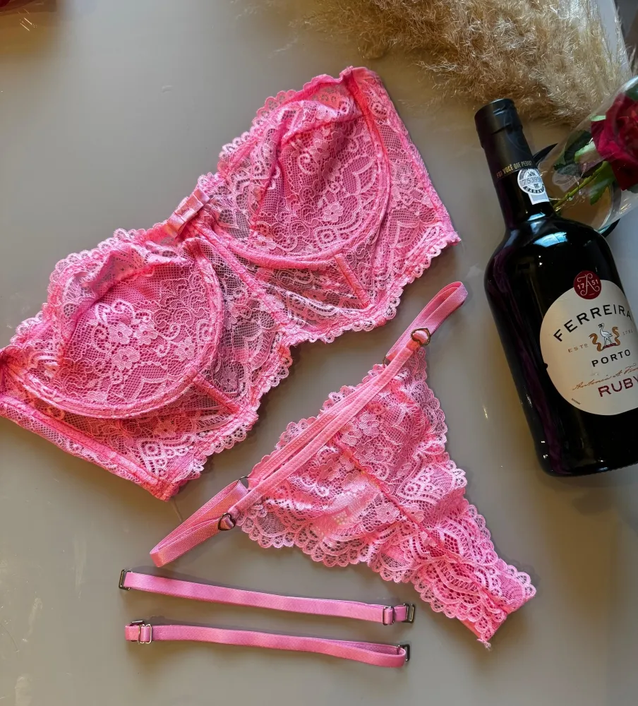 CONJUNTO CROPPED LAURA (as rendas sao variadas) 16