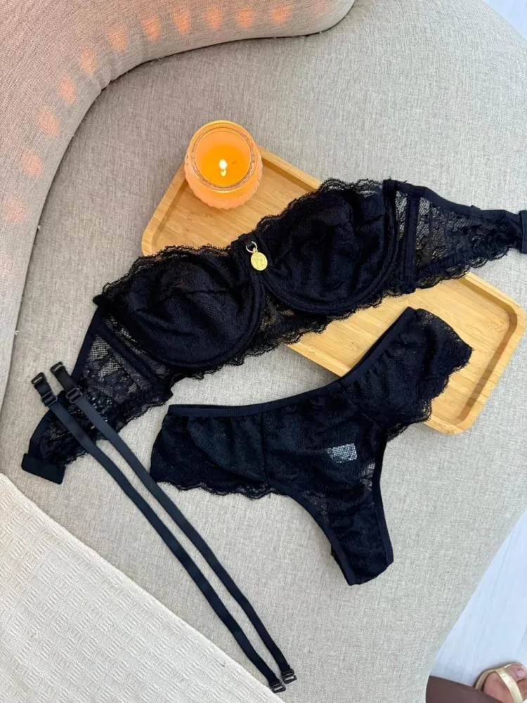 CONJUNTO S/BOJO TOMARA QUE CAIA MARTA  (rendas varidas) 5