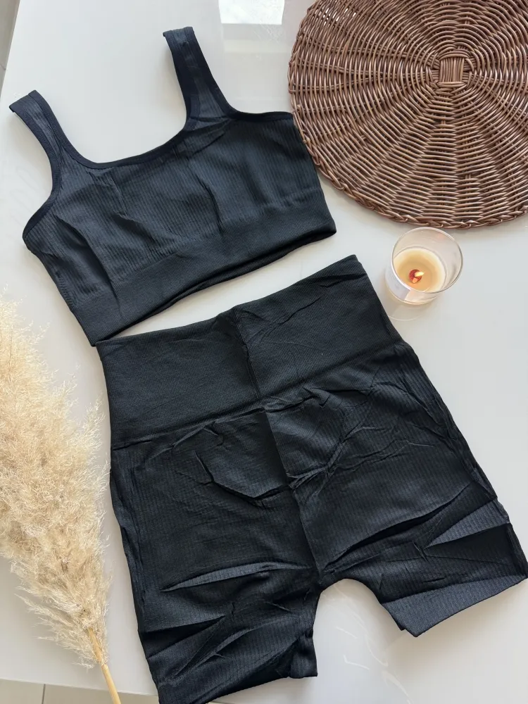 CONJUNTO FITNESS IMPORTADO  - Preto