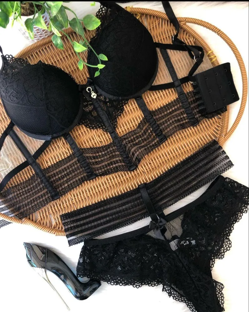Conjunto Barbatana Stefani