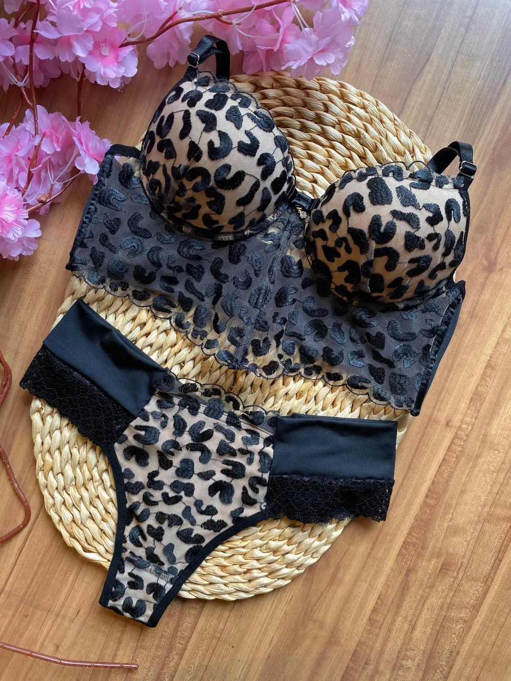 Conjunto Renda Encantada - Detalhe