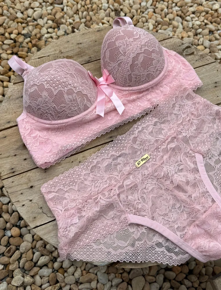 CONJUNTO C/BOJO DEMIMUS RENDADO  - ROSA BB (VESTE TAMANHO 46)