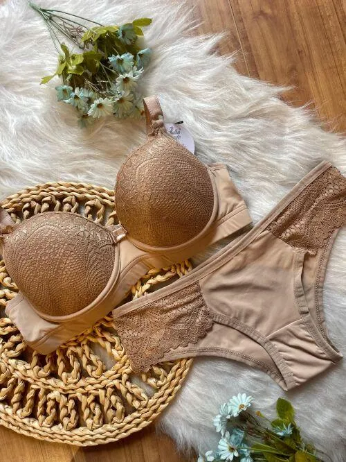 Conjunto Mulher Elegante Plus