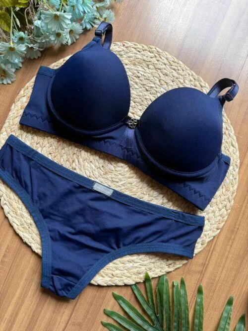 Conjunto Mulher Elegante 1002 - Detalhe