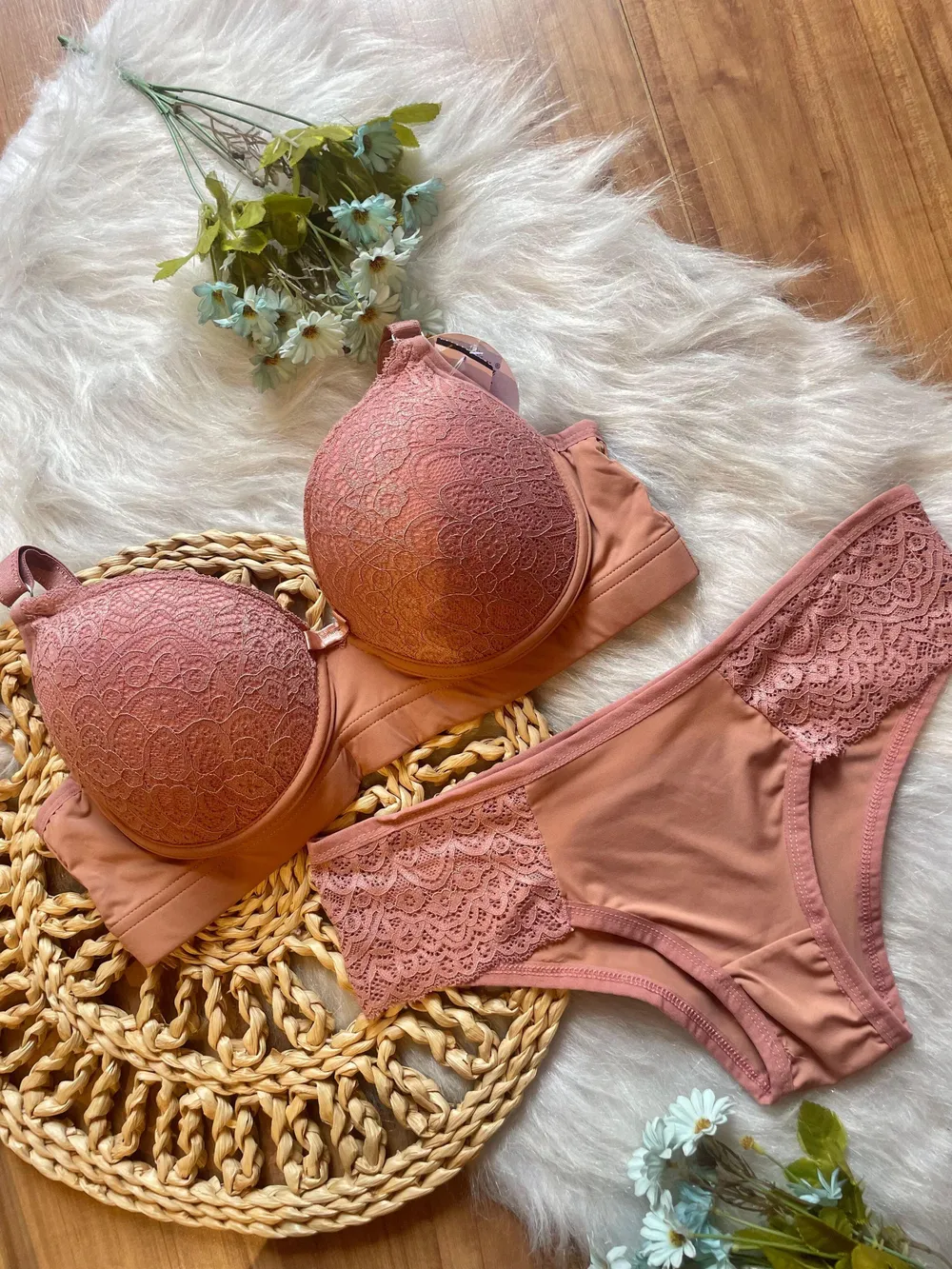 Conjunto Mulher Elegante Plus 18